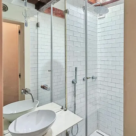 Appartement Ground Floor With Private Patio And Ac Lisboa