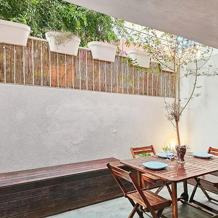Apartment Ground Floor With Private Patio And Ac Lisbon