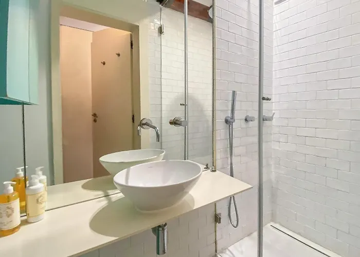 Ground Floor With Private Patio And Ac Lissabon