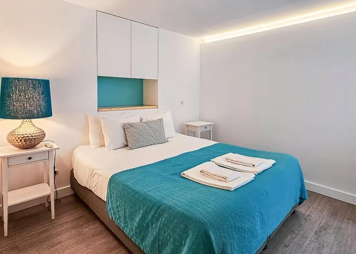 Ground Floor With Private Patio And Ac Appartement