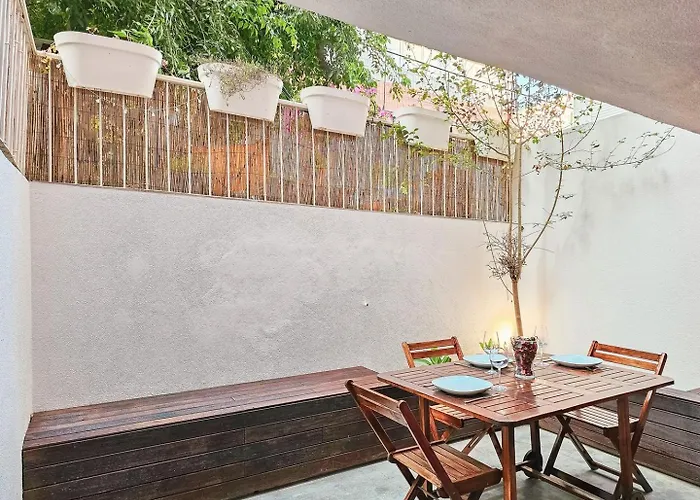 Appartement Ground Floor With Private Patio And Ac Lissabon