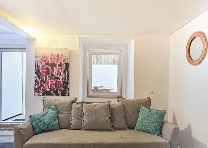 Ground Floor With Private Patio And Ac