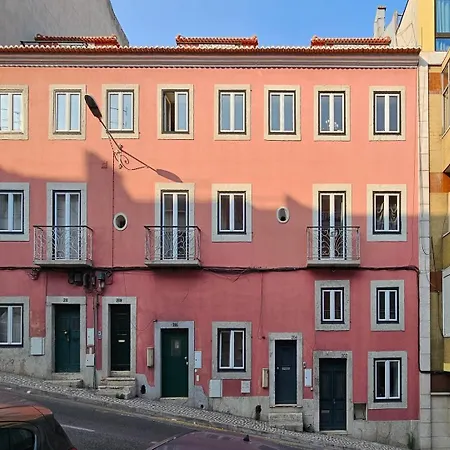 Ground Floor With Private Patio And Ac Lejlighed *