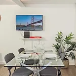Ground Floor With Private Patio And Ac アパート *